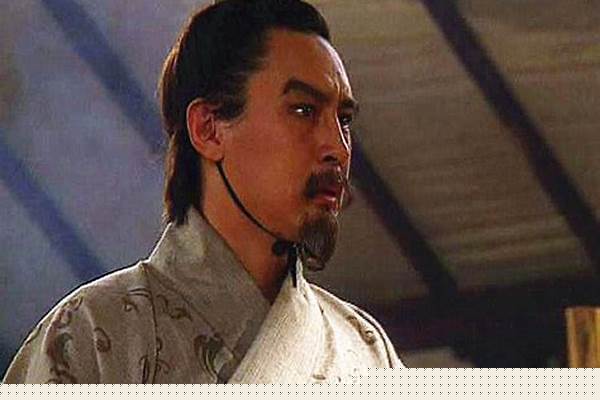 郭嘉是第一谋士,为什么途中病亡,曹操没有